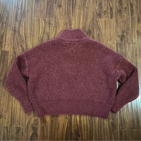 Calvin Klein Burgundy Half Zip Long Sleeve Crop Sweater Womens size small - Picture 11 of 11